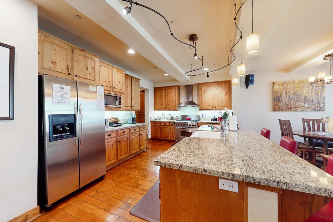 The 1145 Apartment *