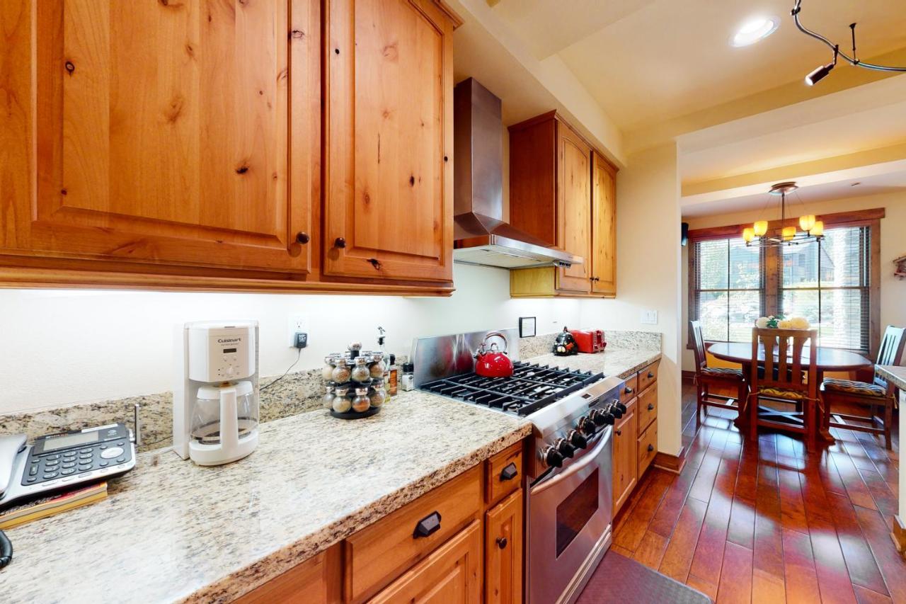 The 1145 Apartment